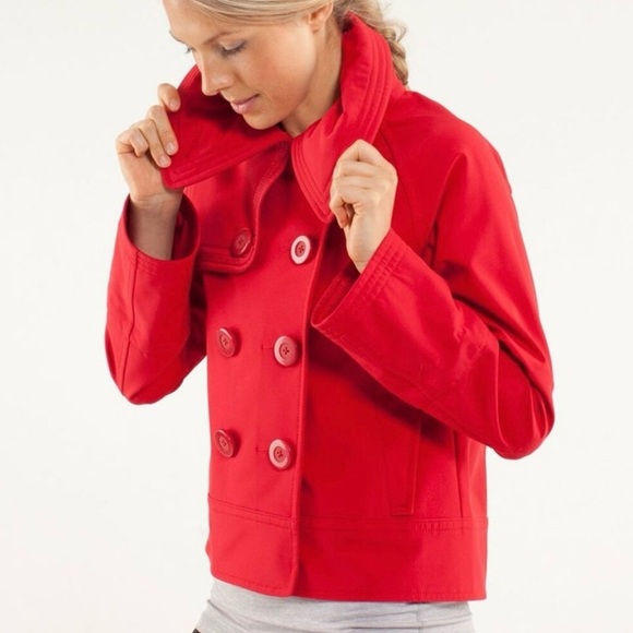 Lululemon Coco Softshell red jacket, Size 8, adjustable sleeves & collar - Picture 2 of 16